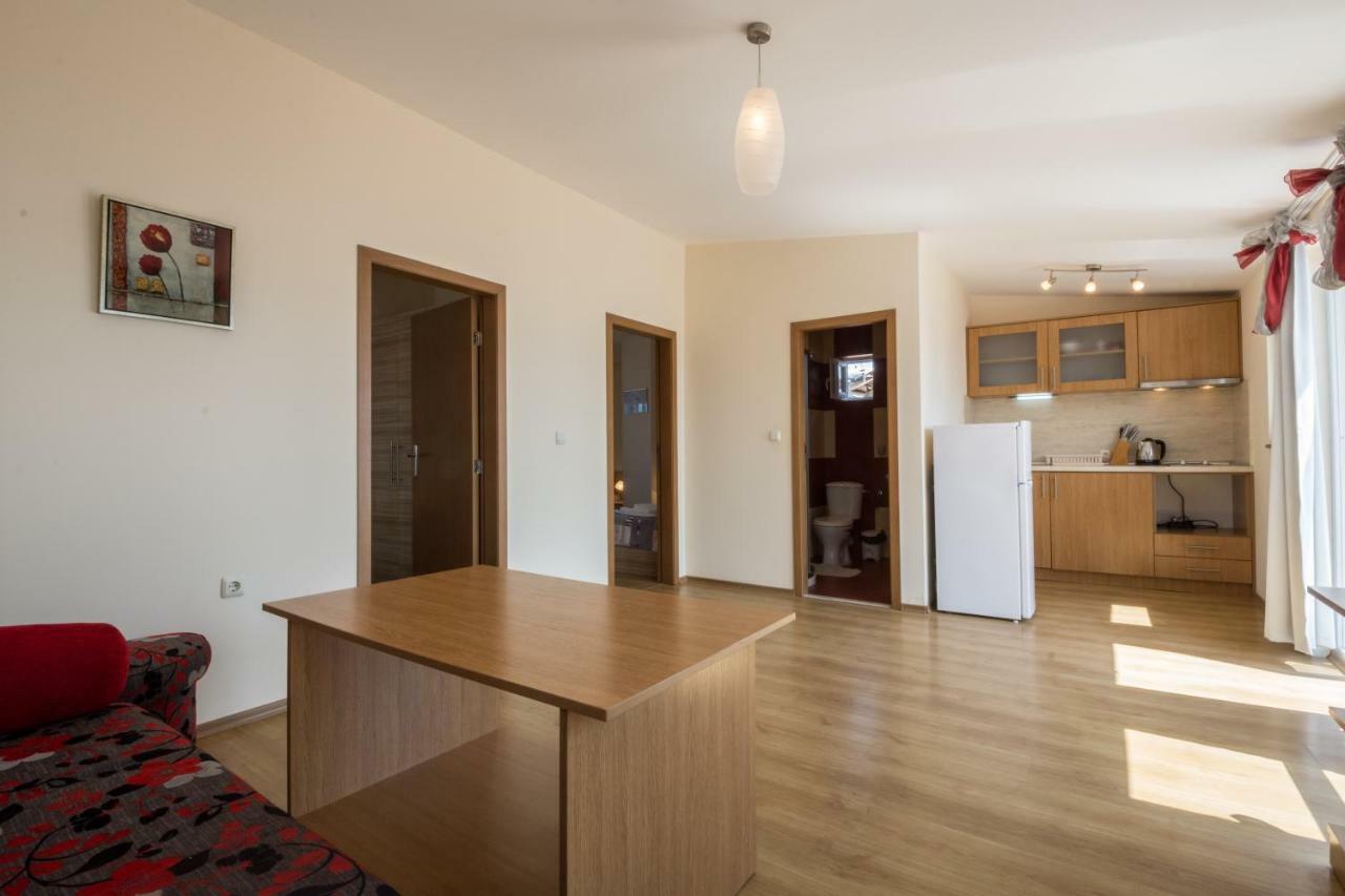 Семеен Хотел Бриз Sozopol Exterior foto